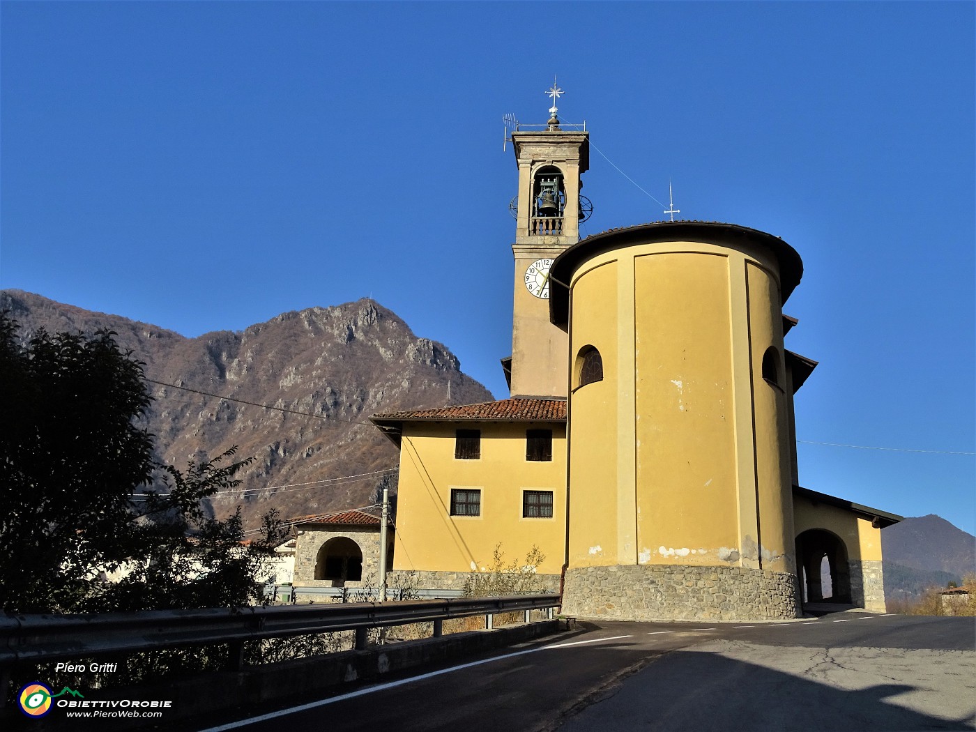 33 Chiesa di Spino al Brembo (470 m).JPG